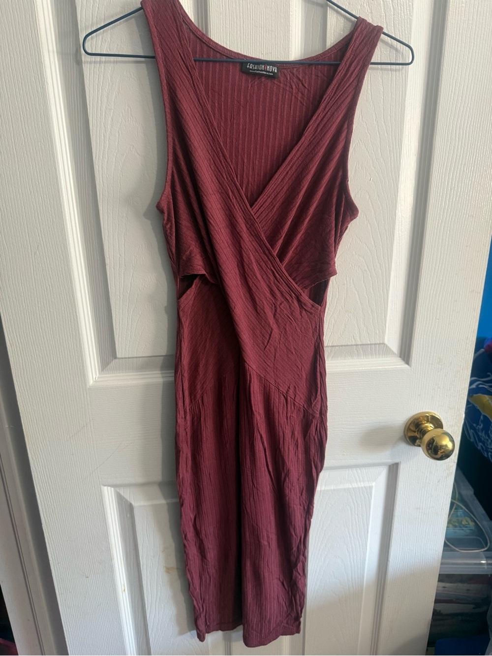 Fashion Nova Crisscross Midi Dress in Burgundy